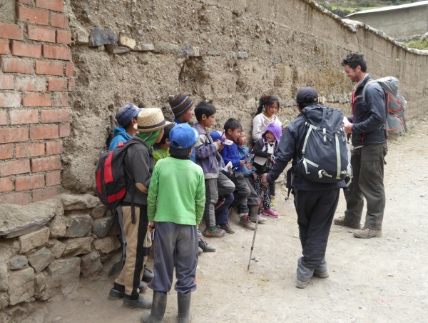 Dan with kids in Huayllapa